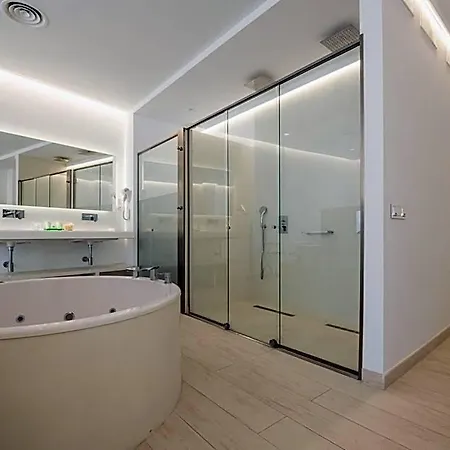 Sindic - Adults Only 4*