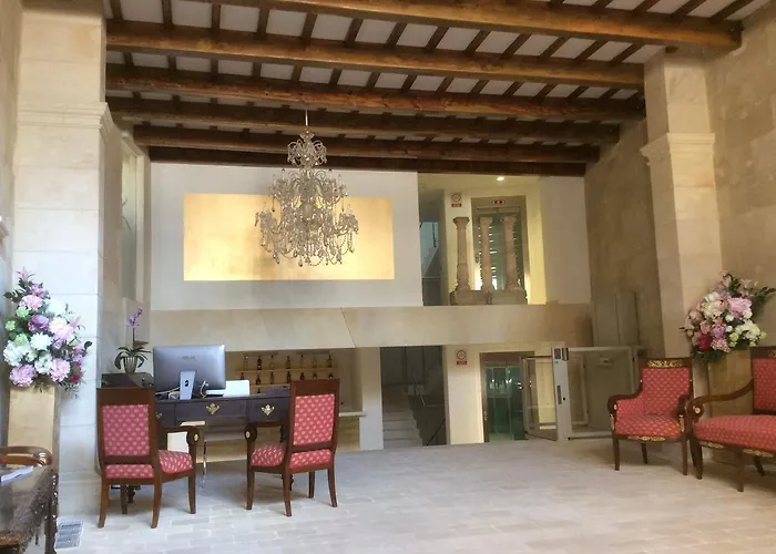 Sindic - Adults Only מאהון